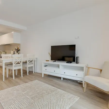 Mercy By The Sea By Madeira Апартаменты *