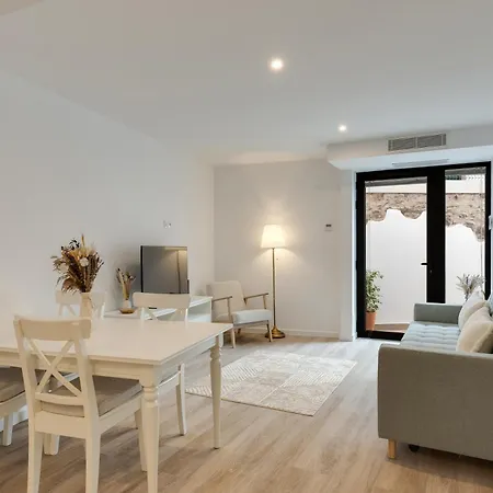 Апартаменты Mercy By The Sea By Madeira *