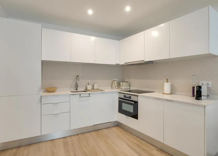 Mercy By The Sea By Madeira ماتشيكو